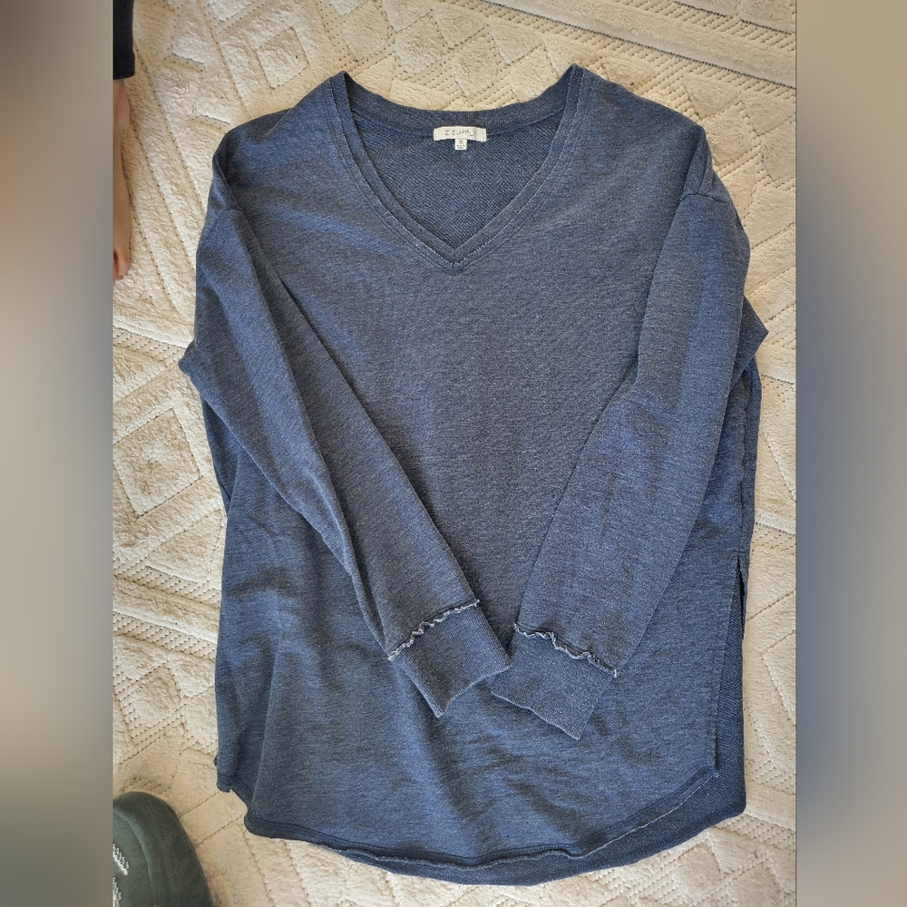 Z Supply Women's Navy V-Neck Sweater